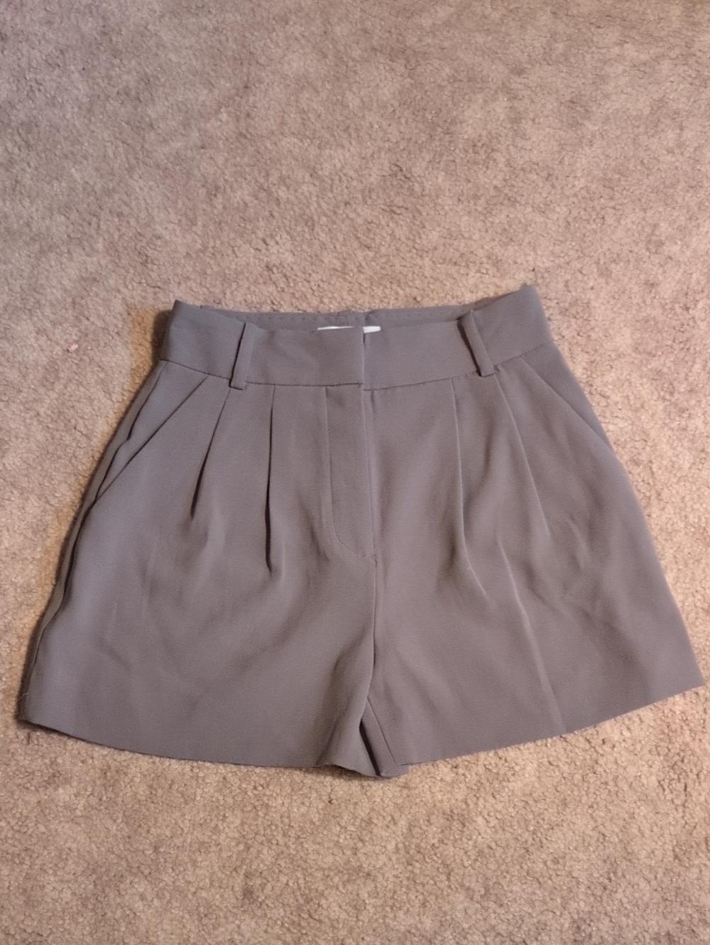 Babaton Gray High-Waist Pleated Shorts